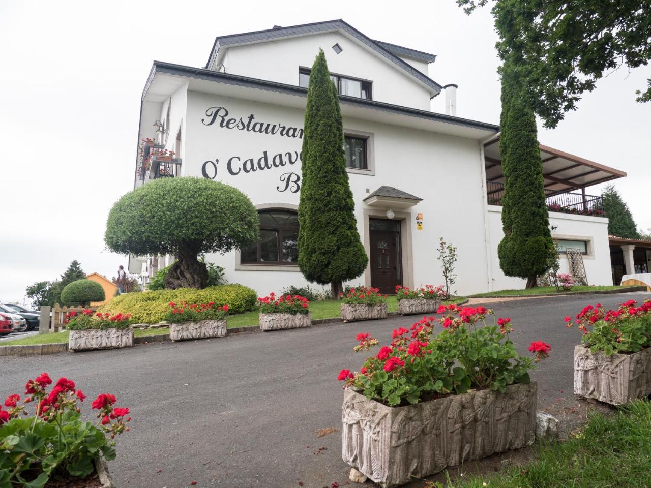 Hostal Restaurante O'Cadaval Frades Exterior foto